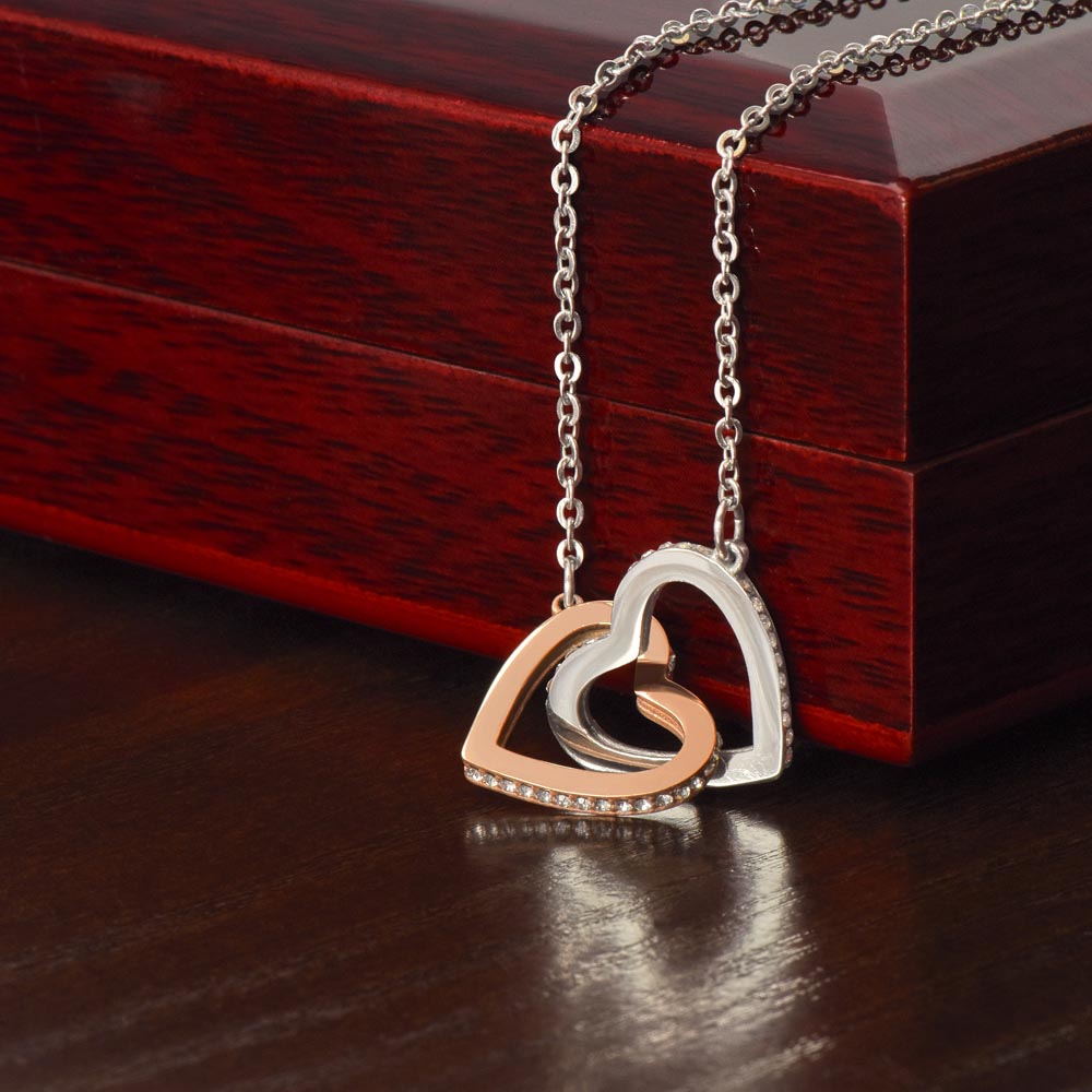 To My Unbiological Sister | We Started As Best Friends - Interlocking Hearts Necklace